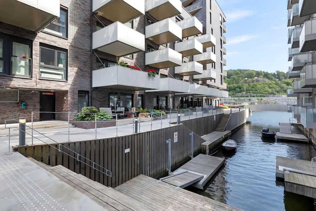 Oceanfront Apartment - Oslo Central - Private Patio 외부 사진