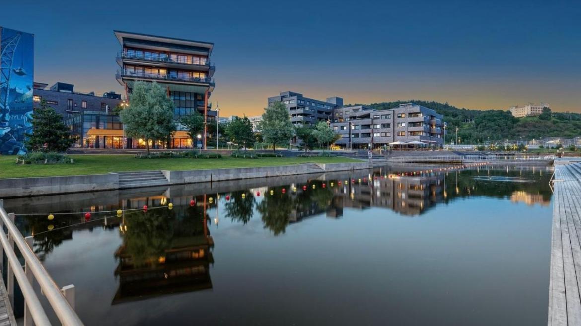 Oceanfront Apartment - Oslo Central - Private Patio 외부 사진